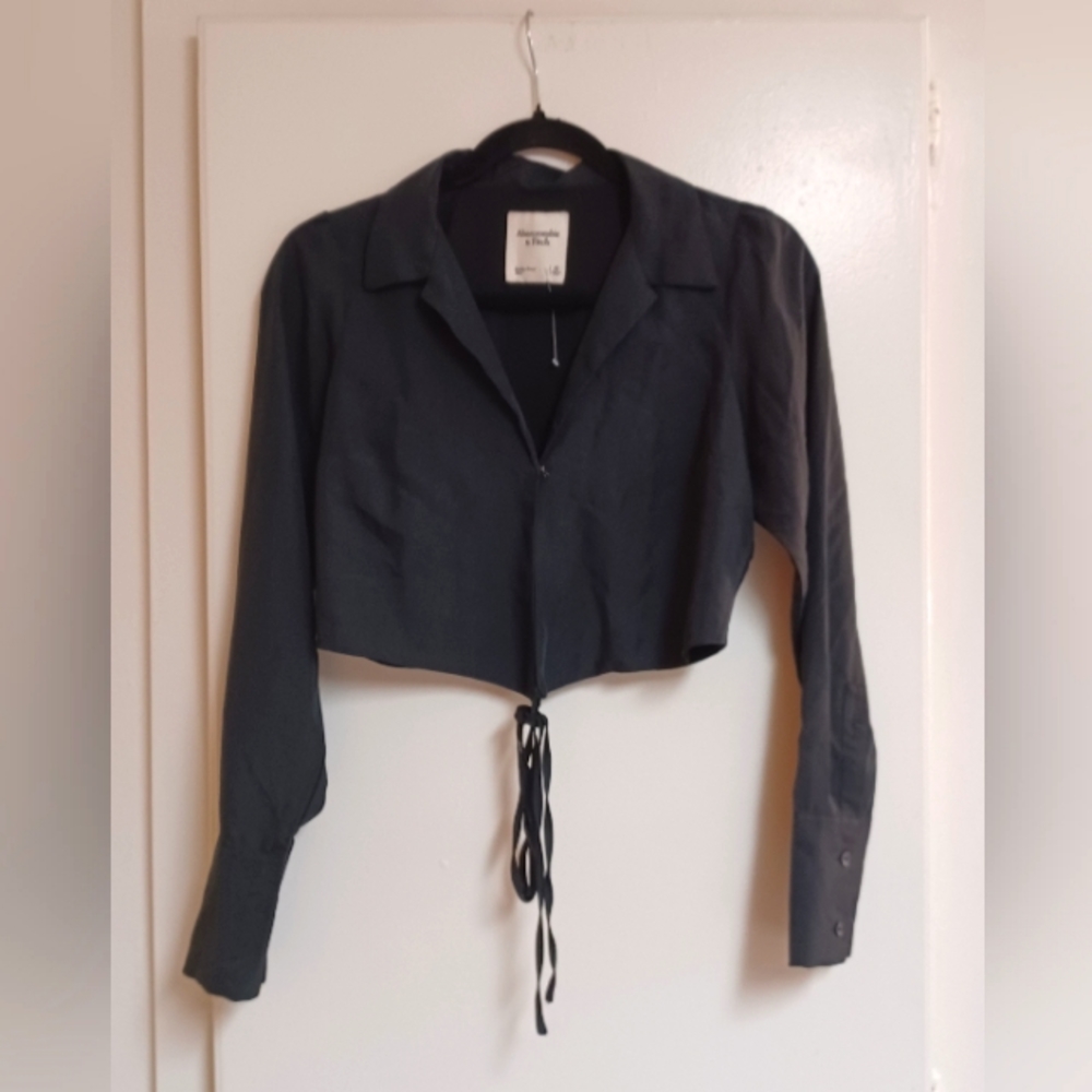 Abercrombie & Fitch Black Cropped Tie Wrap Long-Sleeve Shirt